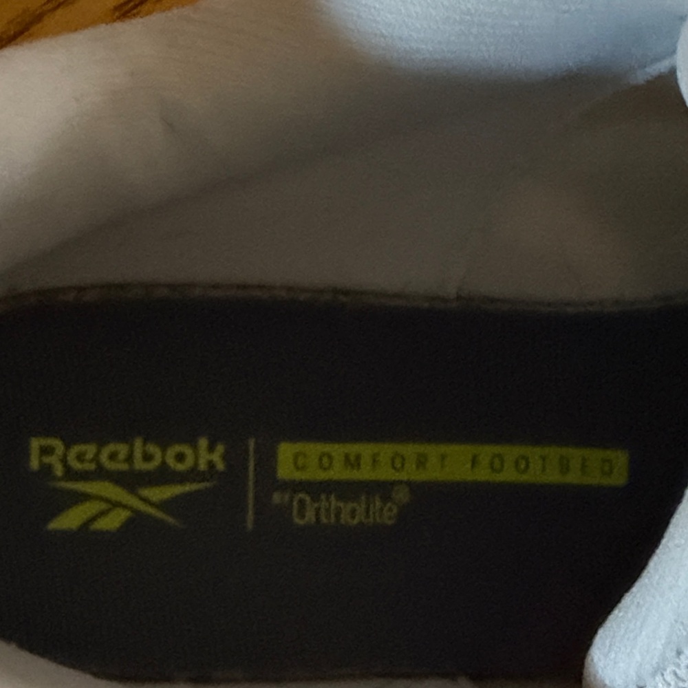 Reebok Classic White Sneakers - Picture 5 of 9